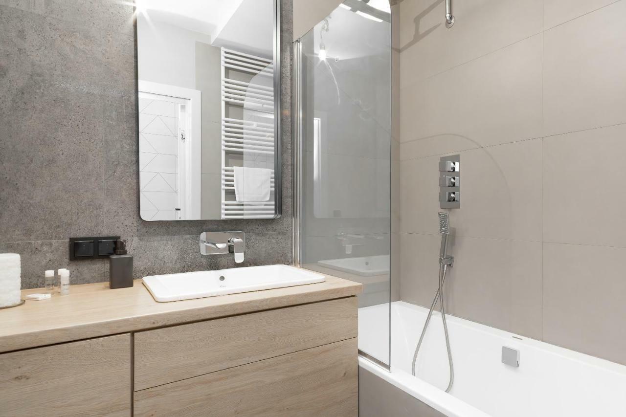 Fort Wola Apartments Warsaw By Noclegi Renters Habitación foto